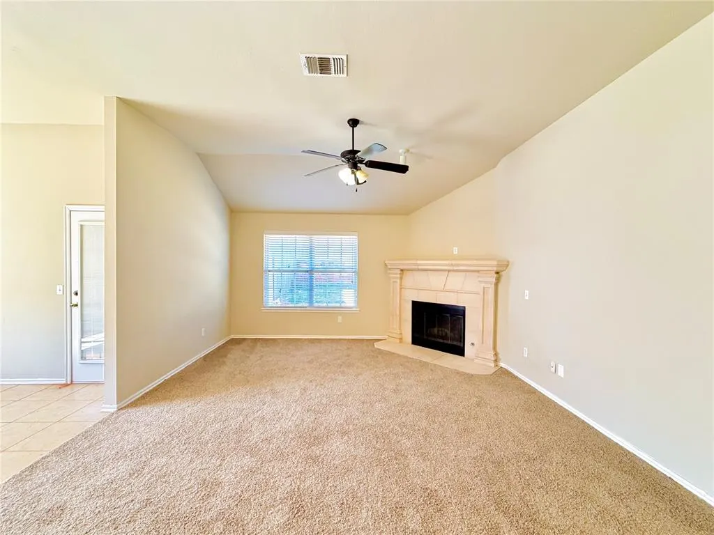 Photo 12 — 11136 NW 6th Terrace, Yukon, OK 73099
