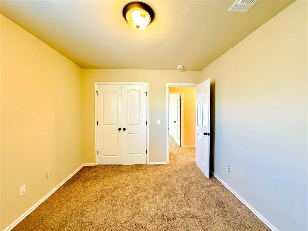 Photo 24 — 11136 NW 6th Terrace, Yukon, OK 73099