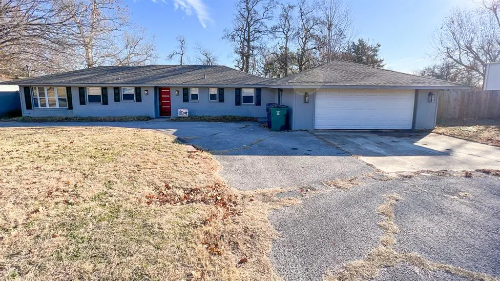 Front exterior — 13408 Thompson Road, Edmond, OK 73013