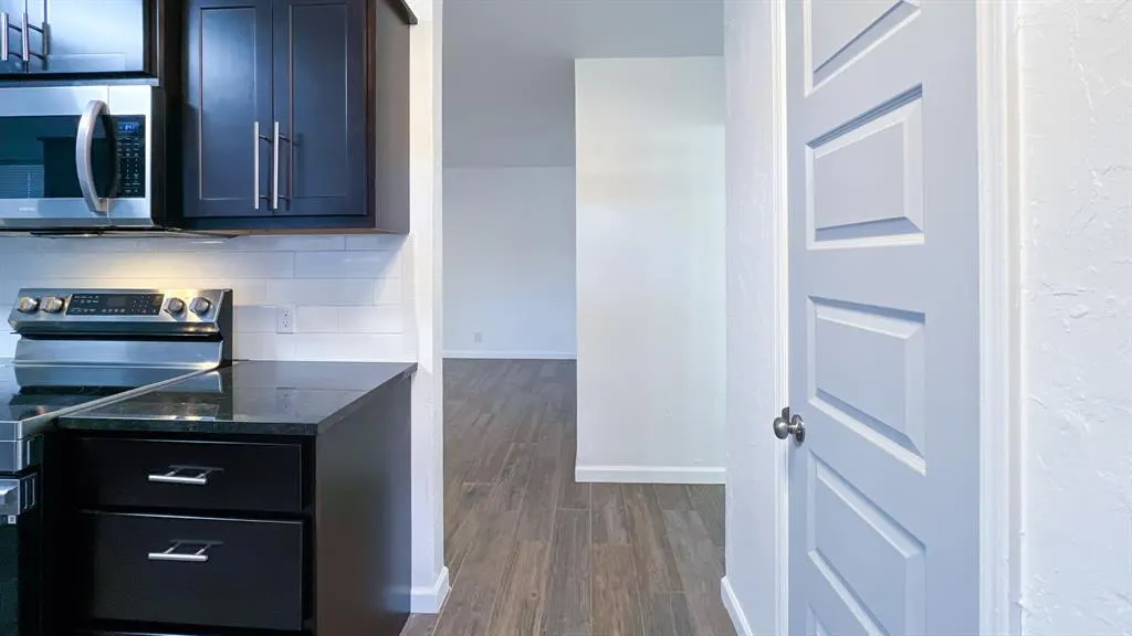 Photo 7 — 13408 Thompson Road, Edmond, OK 73013