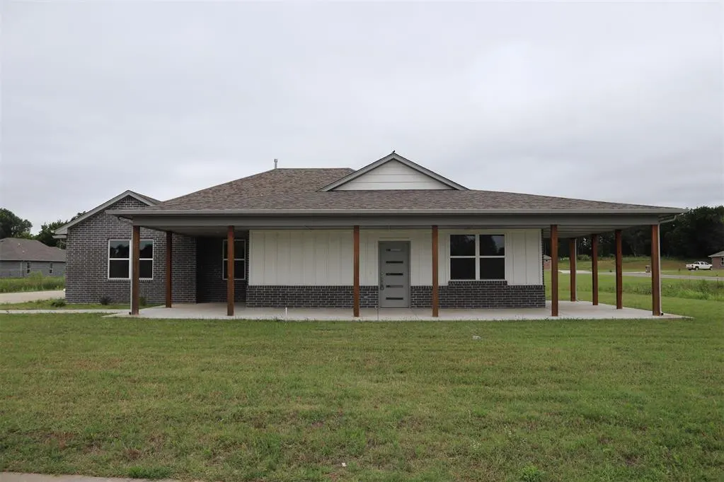 Front exterior — 109 Olde Mill Road, Jones, OK 73049