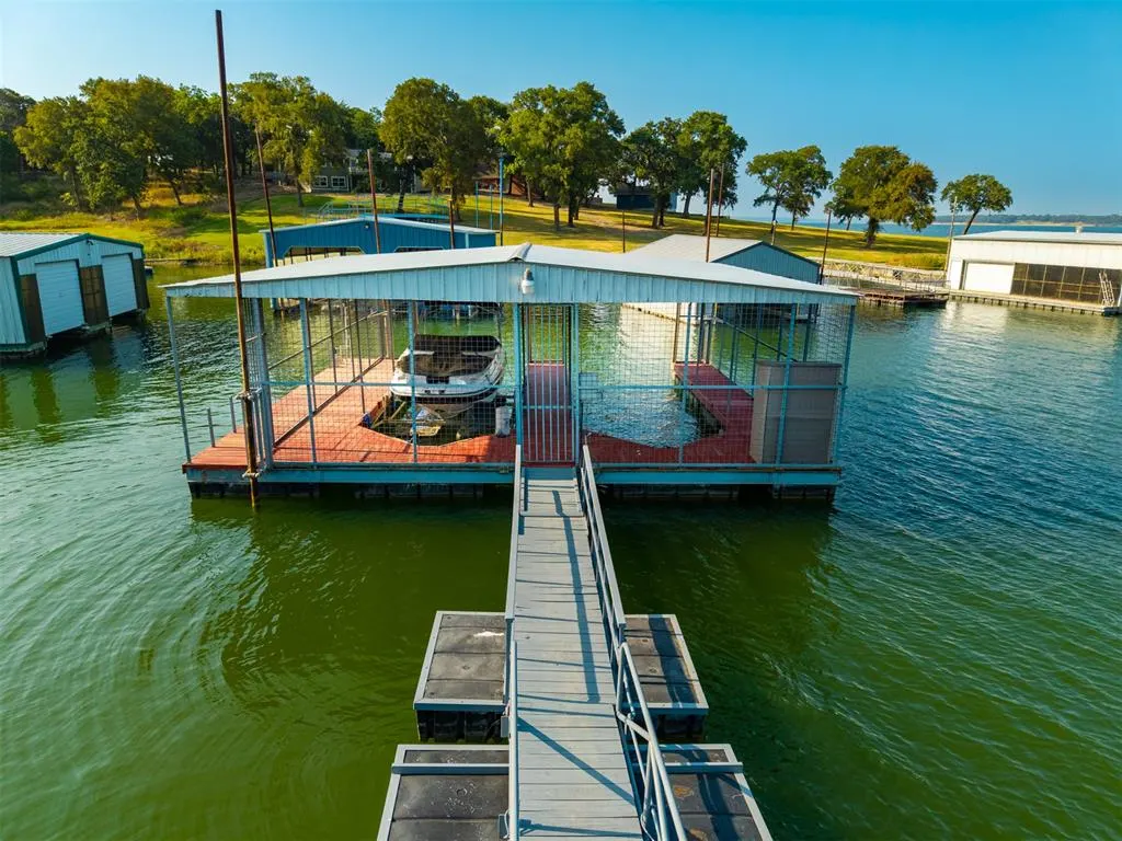 Photo 2 — 7100 Olde Cabin Rd, Kingston, OK 73439