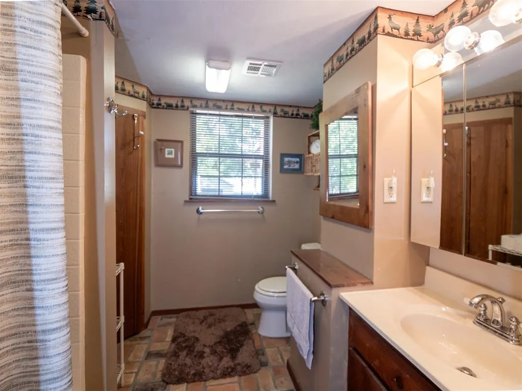 Photo 30 — 7100 Olde Cabin Rd, Kingston, OK 73439