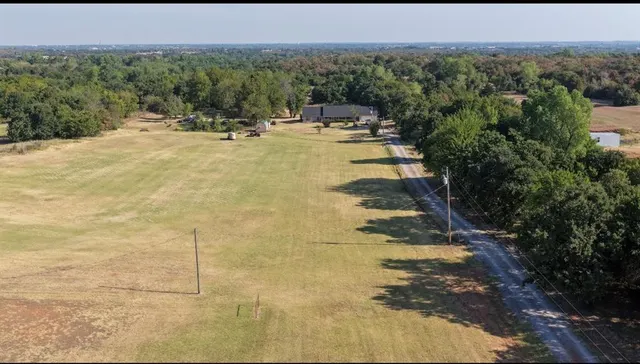 Photo 5 — 12175 250th Street, Blanchard, OK 73010