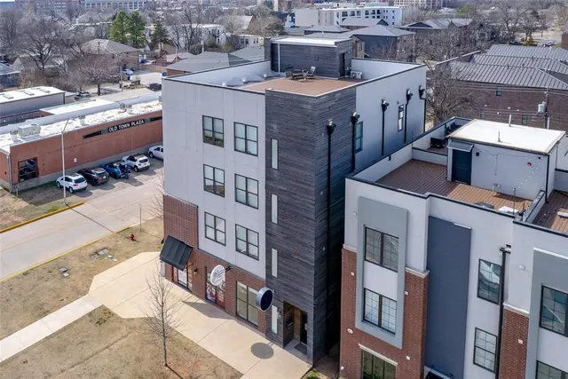 Photo 5 — 101 W Apache Street A, Norman, OK 73069