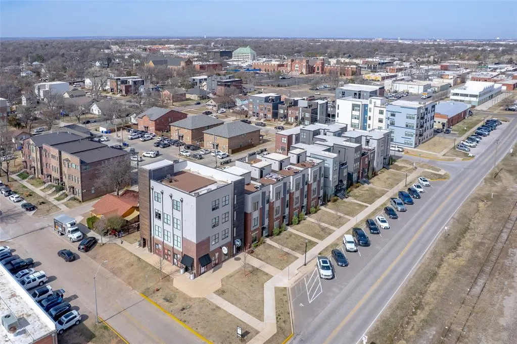 Photo 17 — 101 W Apache Street A, Norman, OK 73069