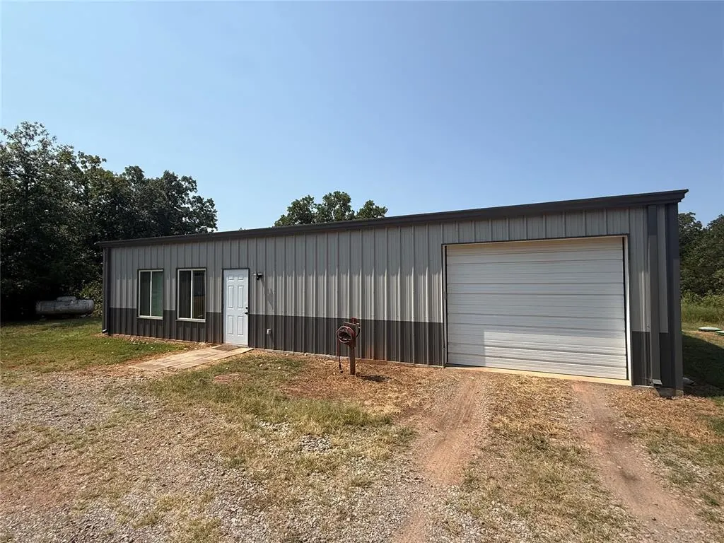 Photo 2 — 790079 S Robinhood Lane, Tryon, OK 74875