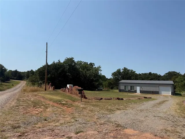 Photo 3 — 790079 S Robinhood Lane, Tryon, OK 74875