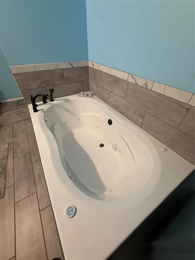 Photo 23 — 790079 S Robinhood Lane, Tryon, OK 74875