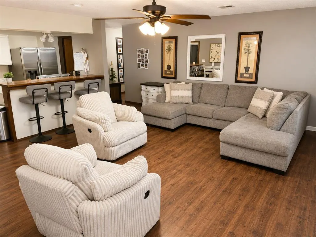 Photo 3 — 409 S 23rd Place, Clinton, OK 73601