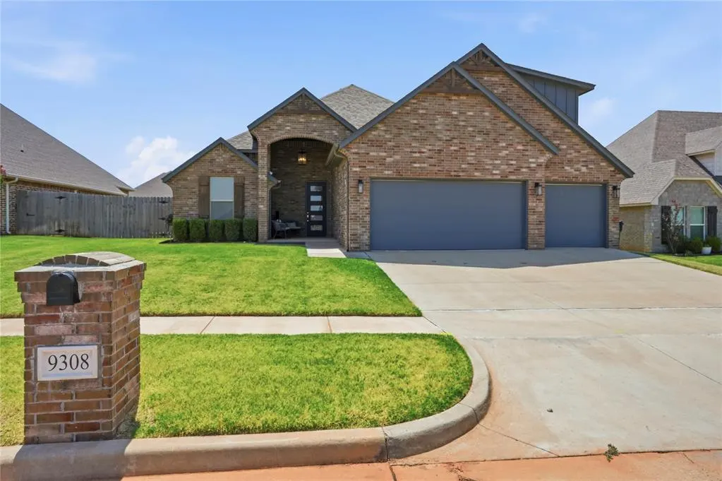 Front exterior — 9308 SW 40th Street, Oklahoma City, OK 73179