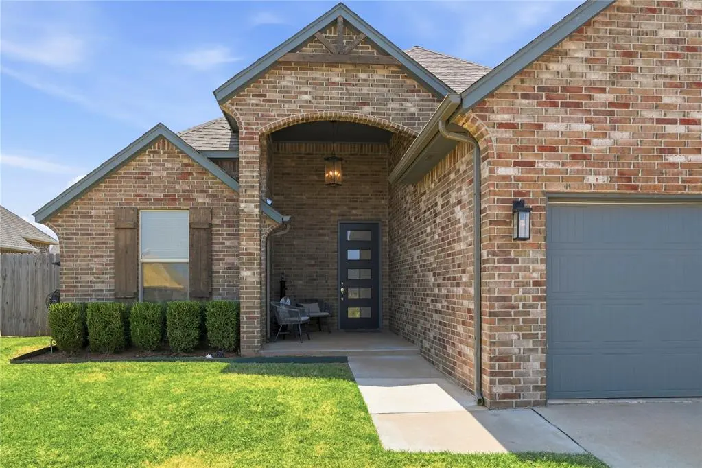 Photo 3 — 9308 SW 40th Street, Oklahoma City, OK 73179