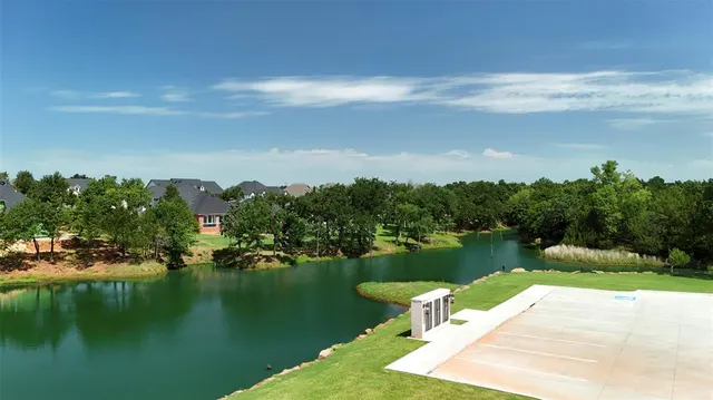Photo 4 — 8312 Wren Way, Guthrie, OK 73044