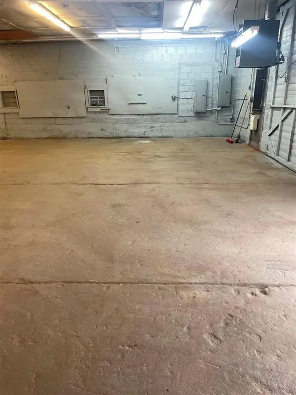 Photo 14 — 412 6th Street, Maysville, OK 73057