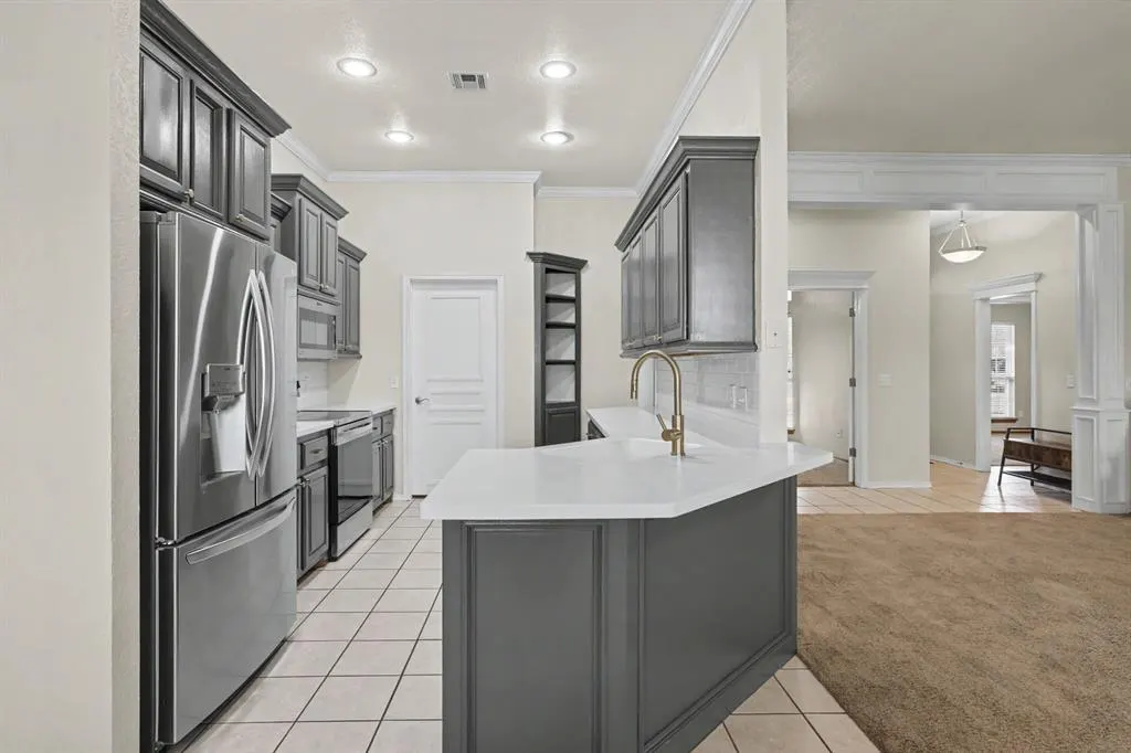 Photo 2 — 1125 S Oakey Drive, Mustang, OK 73064