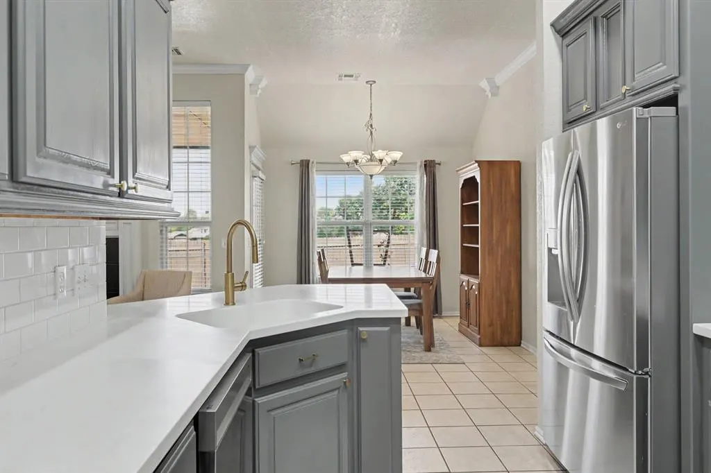 Photo 6 — 1125 S Oakey Drive, Mustang, OK 73064