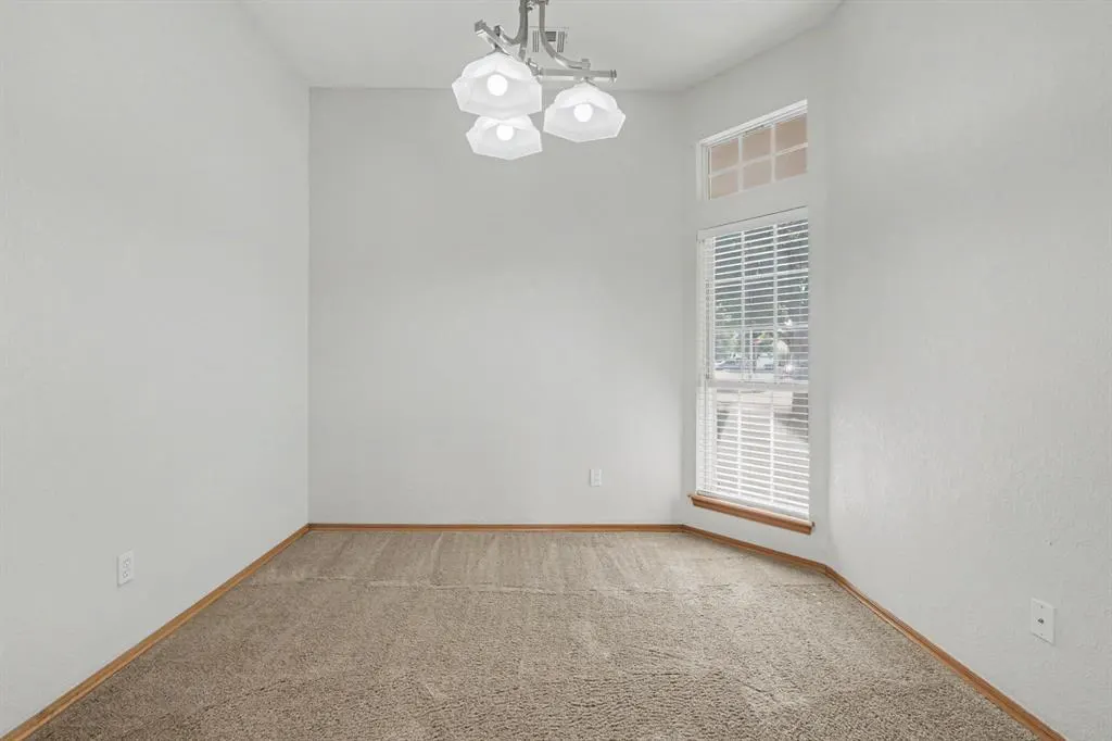 Photo 11 — 1125 S Oakey Drive, Mustang, OK 73064