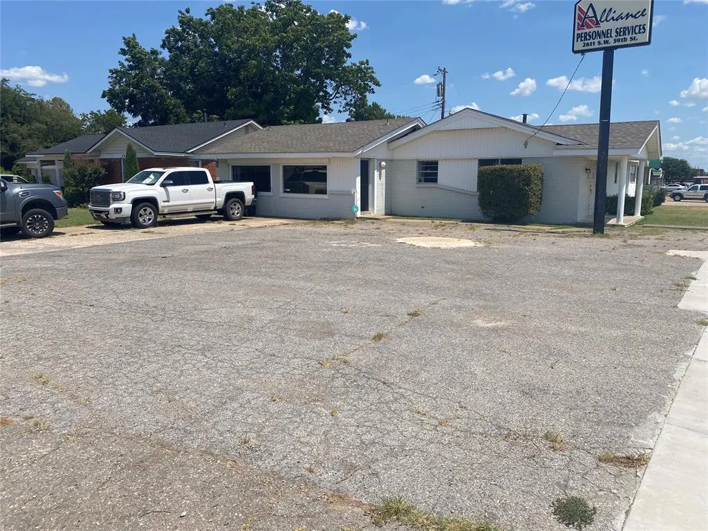 Front exterior — 2611 SW 59 Street, Oklahoma City, OK 73159