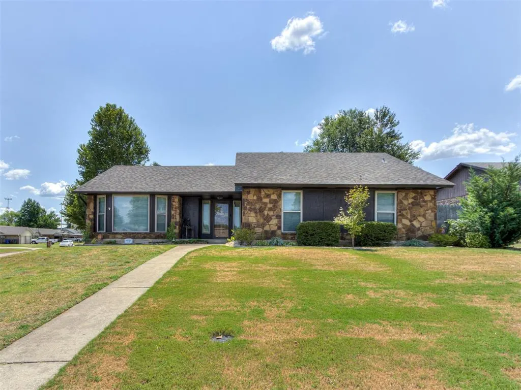 Front exterior — 9724 Kent Drive, Midwest City, OK 73130