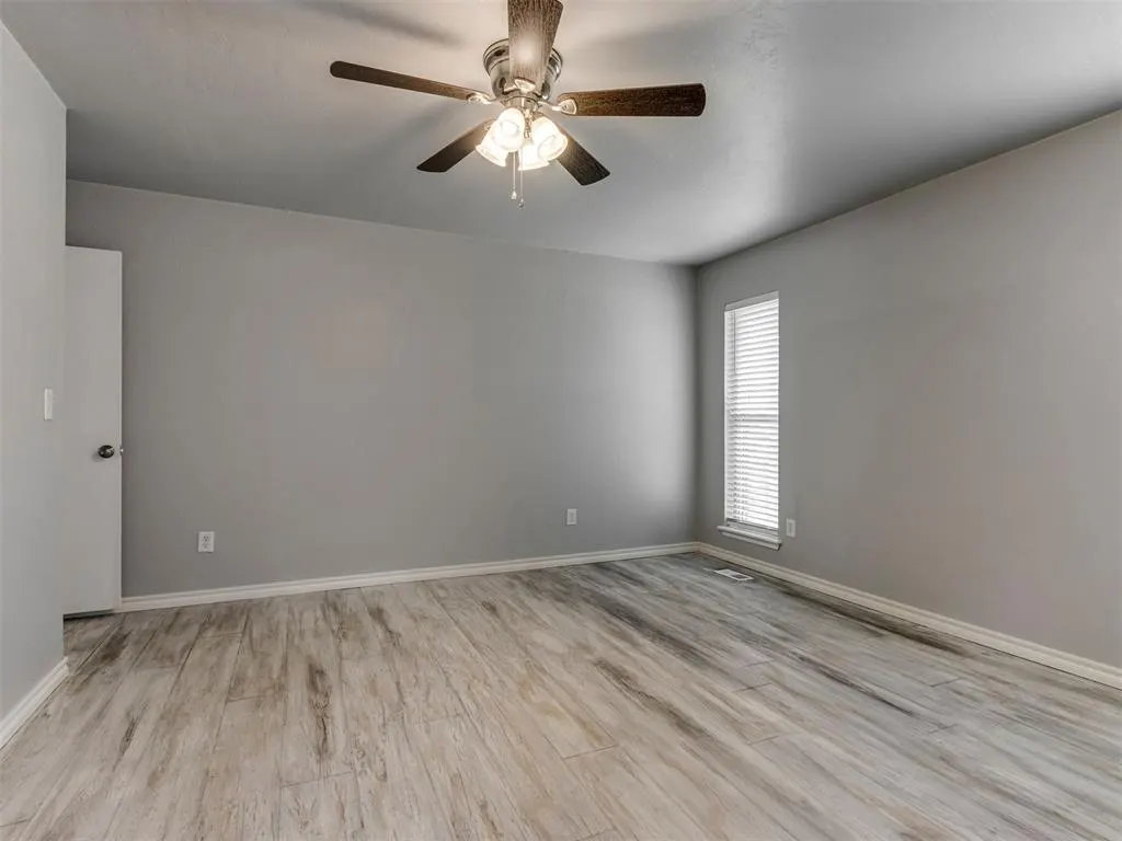 Photo 17 — 9724 Kent Drive, Midwest City, OK 73130