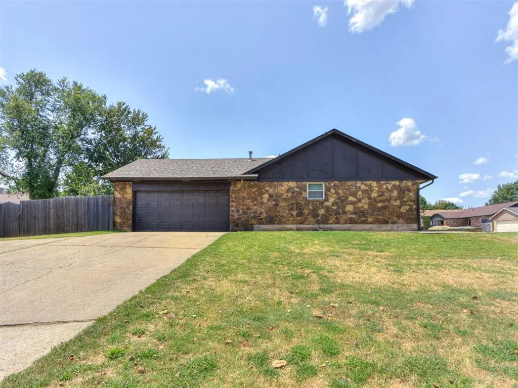 Photo 31 — 9724 Kent Drive, Midwest City, OK 73130