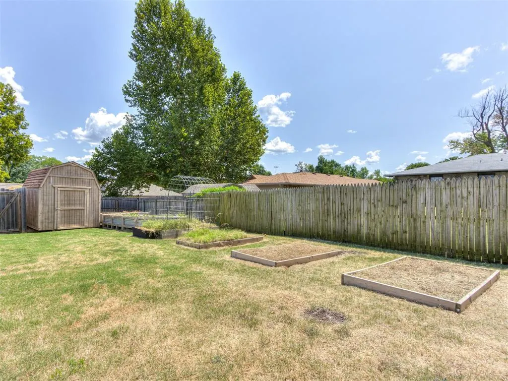 Photo 32 — 9724 Kent Drive, Midwest City, OK 73130