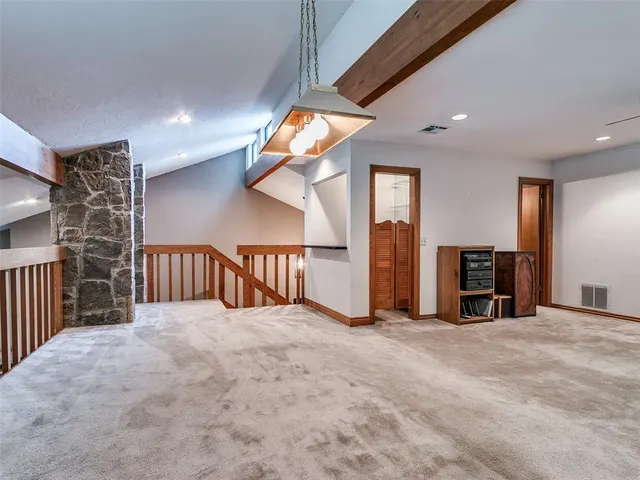 Photo 5 — 12113 Old Farm Circle, Oklahoma City, OK 73120