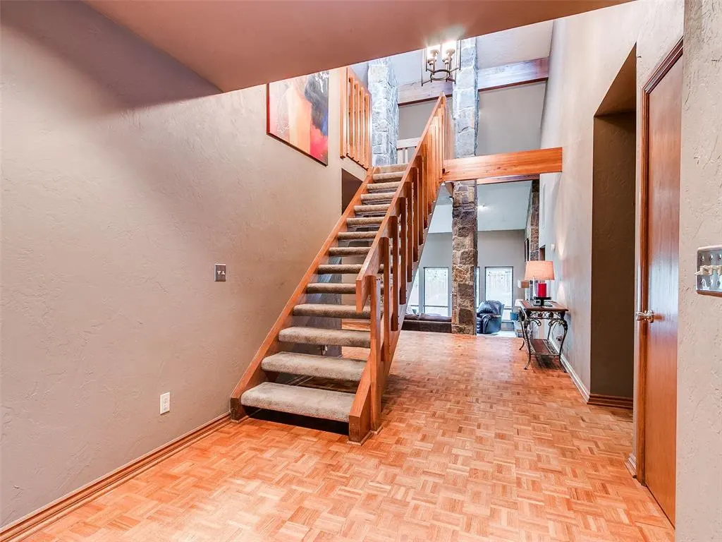 Photo 7 — 12113 Old Farm Circle, Oklahoma City, OK 73120