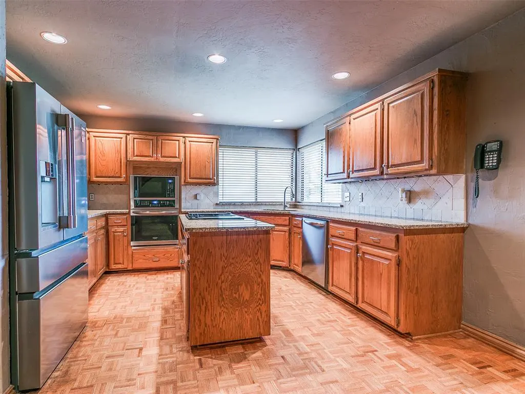 Photo 19 — 12113 Old Farm Circle, Oklahoma City, OK 73120