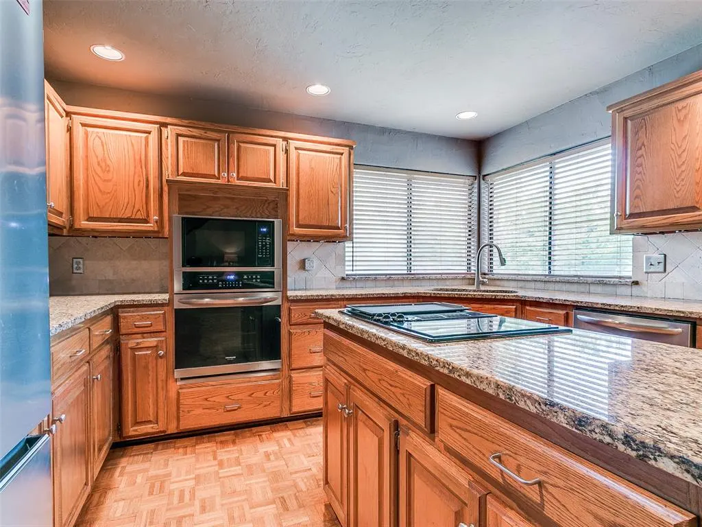 Photo 21 — 12113 Old Farm Circle, Oklahoma City, OK 73120