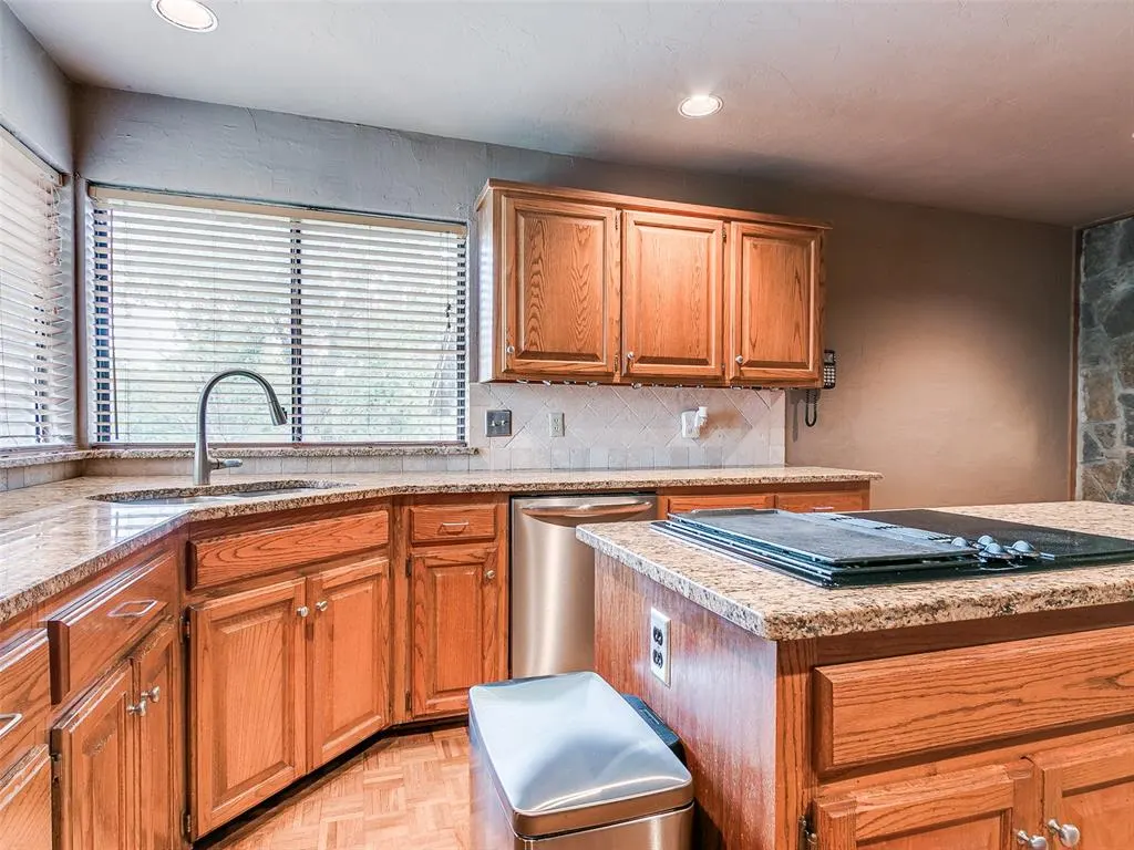 Photo 22 — 12113 Old Farm Circle, Oklahoma City, OK 73120