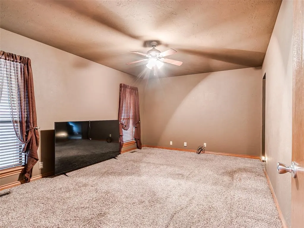 Photo 30 — 12113 Old Farm Circle, Oklahoma City, OK 73120