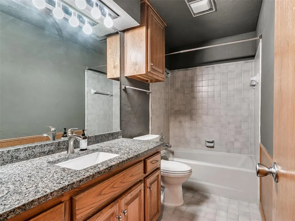 Photo 32 — 12113 Old Farm Circle, Oklahoma City, OK 73120