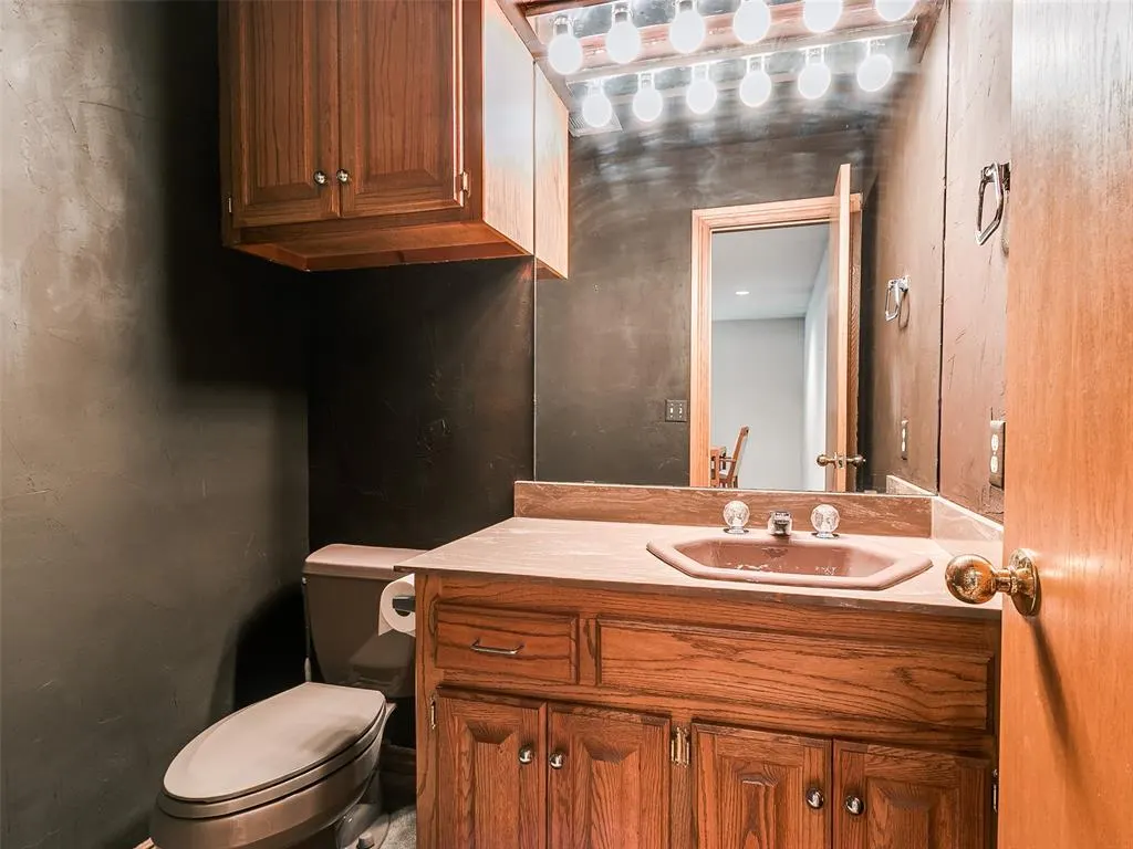 Photo 39 — 12113 Old Farm Circle, Oklahoma City, OK 73120