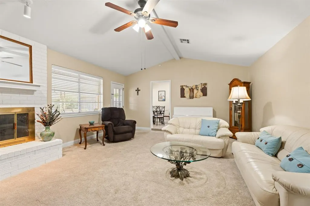 Photo 14 — 704 Mabel C Fry Boulevard, Yukon, OK 73099
