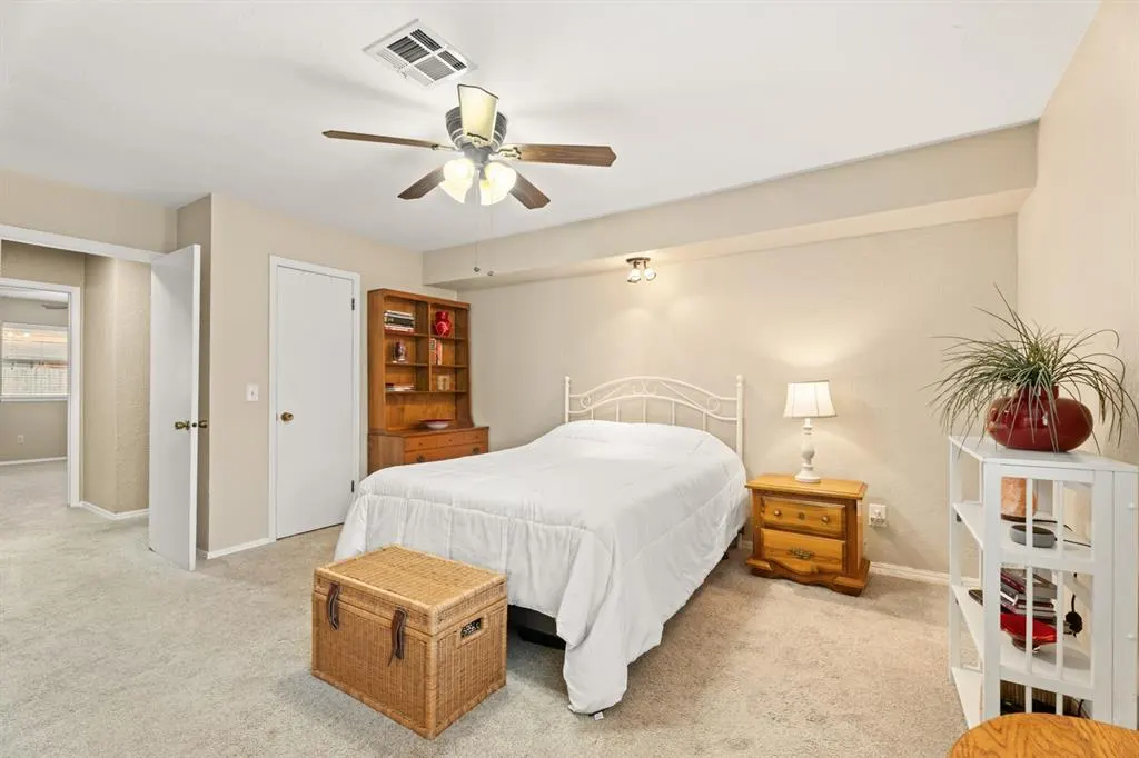 Photo 24 — 704 Mabel C Fry Boulevard, Yukon, OK 73099