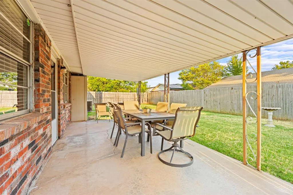 Photo 42 — 704 Mabel C Fry Boulevard, Yukon, OK 73099