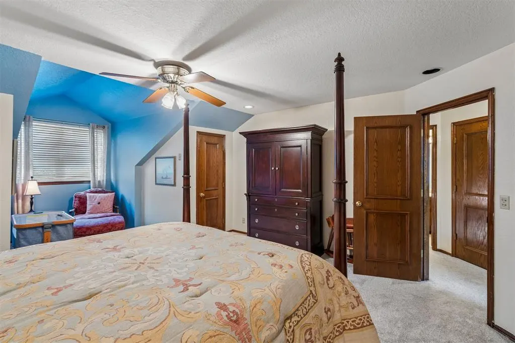 Photo 18 — 900 Carfax Road, Edmond, OK 73034