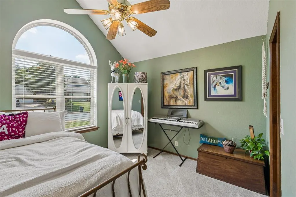 Photo 22 — 900 Carfax Road, Edmond, OK 73034