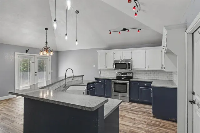 Photo 7 — 10128 Hollyhead Way, Yukon, OK 73099
