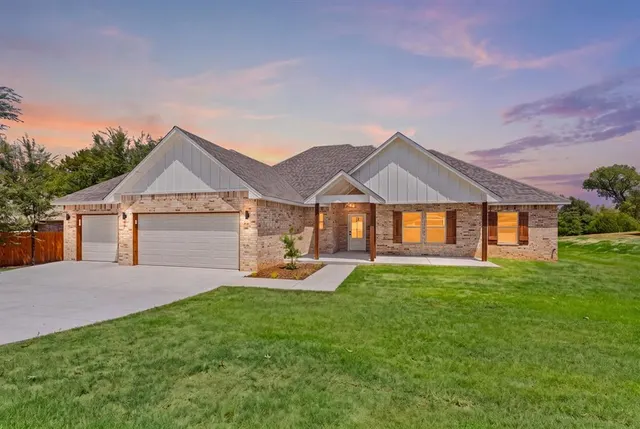 Photo 2 — 11420 White Tail Ridge, Guthrie, OK 73044