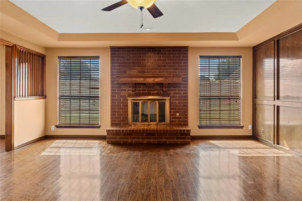 Photo 2 — 911 Claremont Street, Weatherford, OK 73096