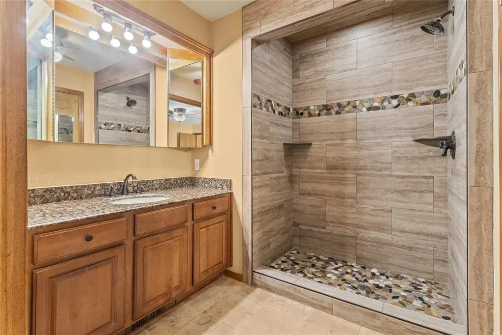 Photo 17 — 911 Claremont Street, Weatherford, OK 73096