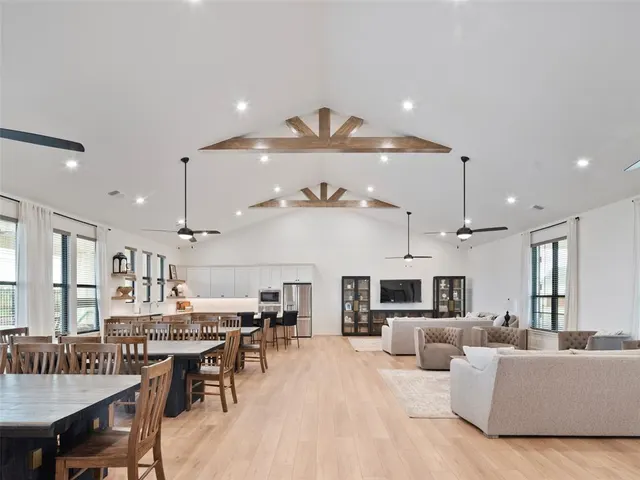 Photo 4 — 16213 Blackberry Farm Road, Oklahoma City, OK 73013