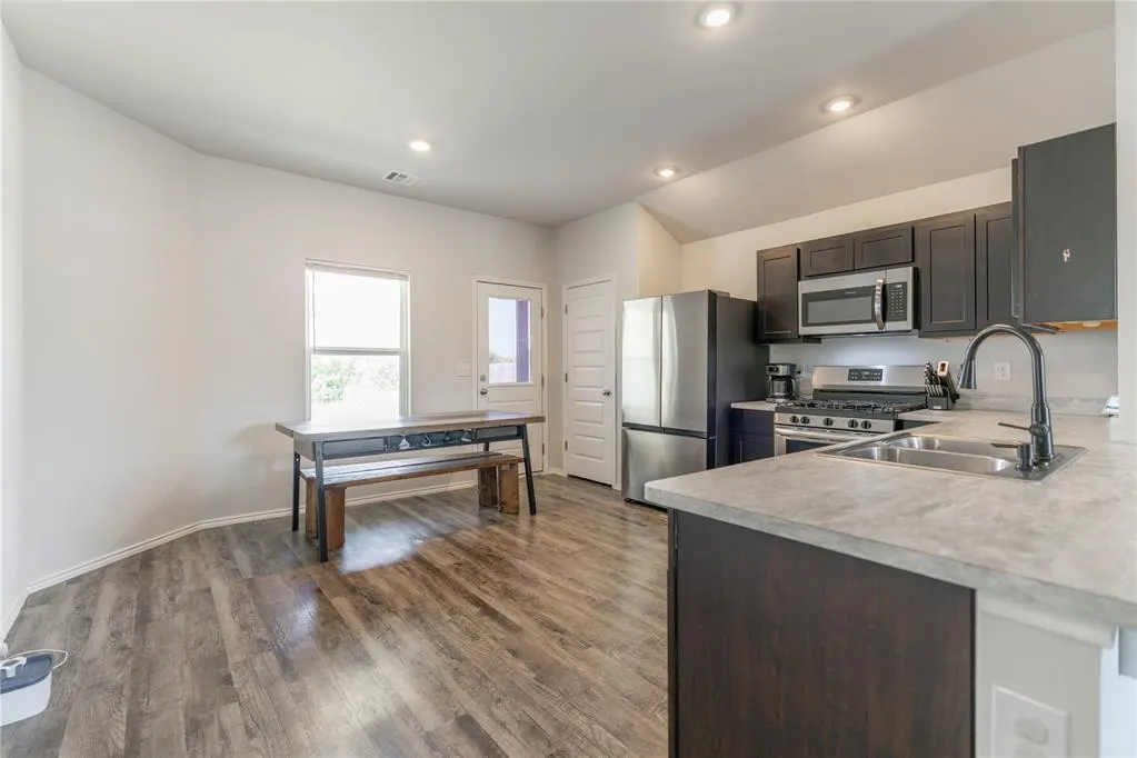 Photo 7 — 1400 Land Run Way, El Reno, OK 73036