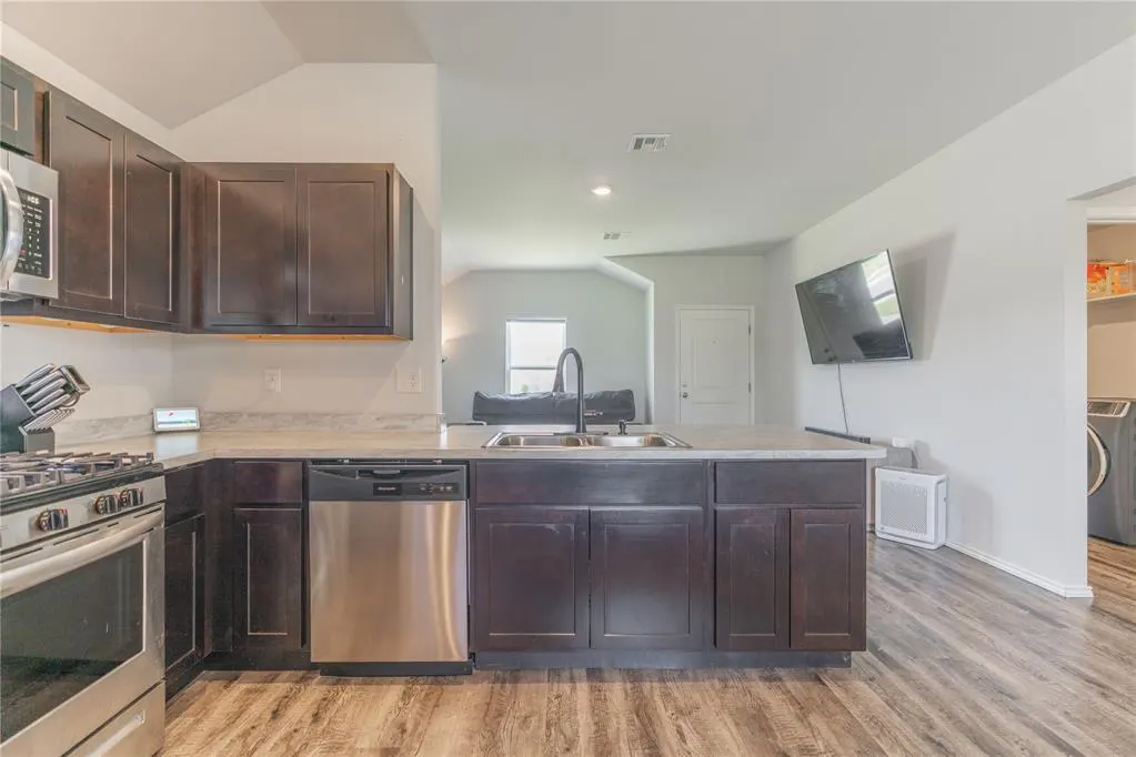 Photo 11 — 1400 Land Run Way, El Reno, OK 73036