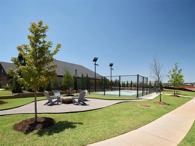 Photo 4 — 1206 Flint Hills Street, Norman, OK 73069
