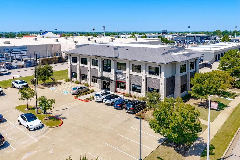 Front exterior — 2500 Boardwalk Street 102, Norman, OK 73069