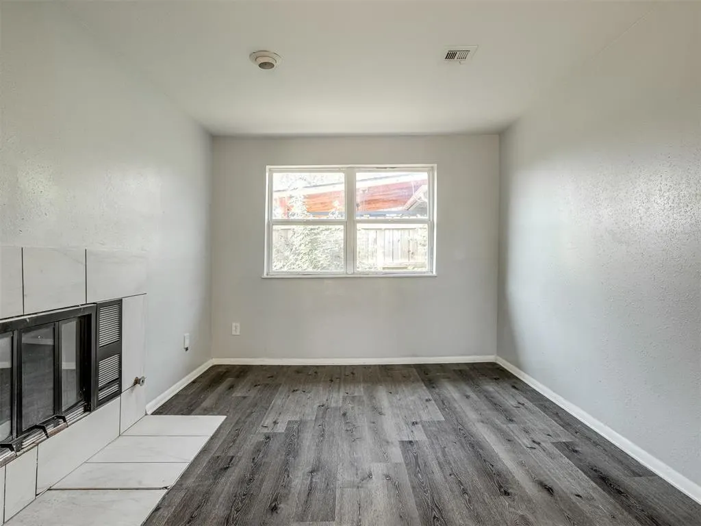 Photo 15 — 8900 S Hillcrest Drive, Oklahoma City, OK 73159