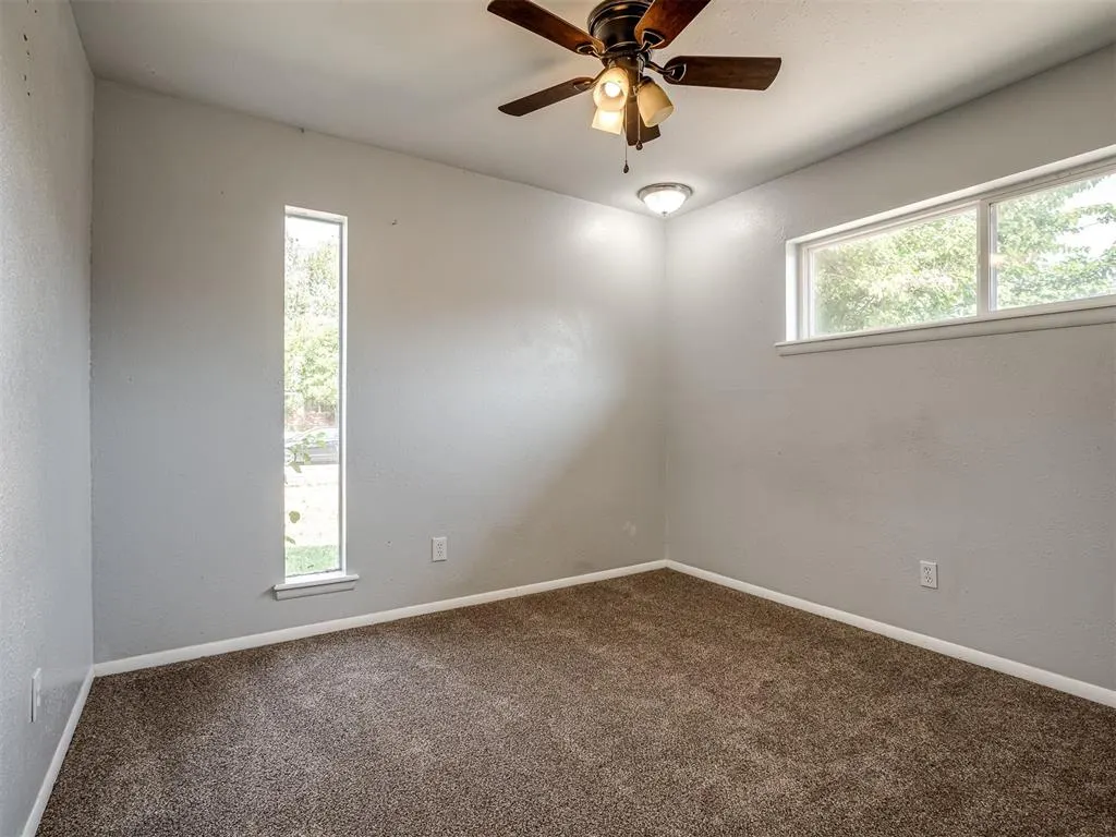 Photo 23 — 8900 S Hillcrest Drive, Oklahoma City, OK 73159